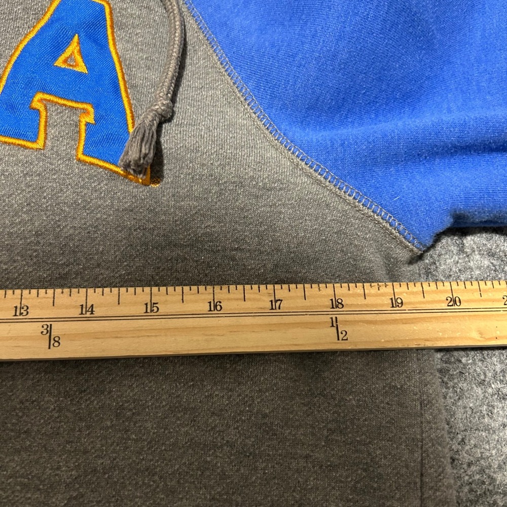 Champion UCLA Bruins Raglan Hoodie Grey Blue Collegiate Retro Size Medium - Picture 4 of 5